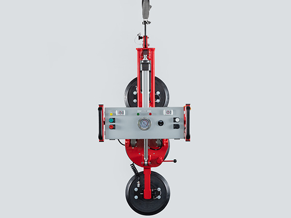 Vakuumlifter mit manueller Drehfunktion und elektrischer Schwenkfunktion